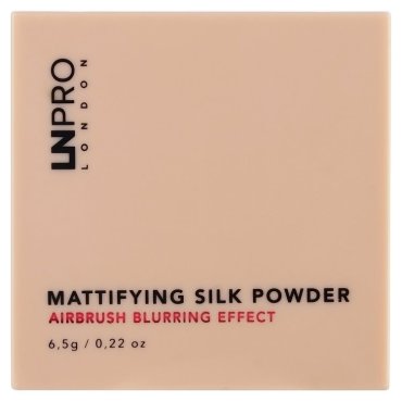 Пудра для лица компактная матирующая Mattifying Silk Powder