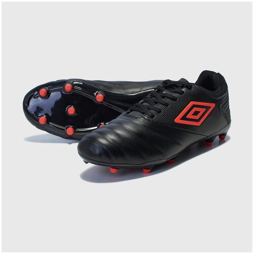 Бутсы Umbro Tocco Club FG 81655U-CMM, р-р 39, Черный