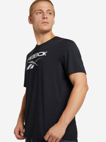 Футболка мужская Reebok Activchill Graphic Move Черный размер 54 2499₽