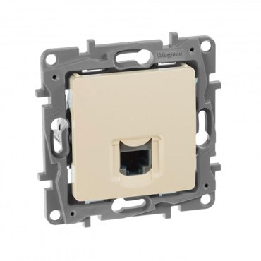Механизм компьютерной розетки Legrand Etika 672341 RJ45 5е UTP одноместная слоновая кость 458₽