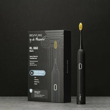 Электрическая зубная щетка Revyline RL 060 звуковая черная 5230₽