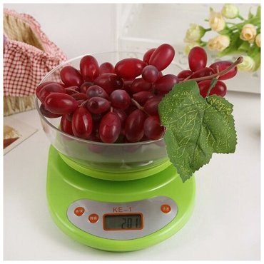 Весы электронные кухонные с чашкой до 5 кг 720₽