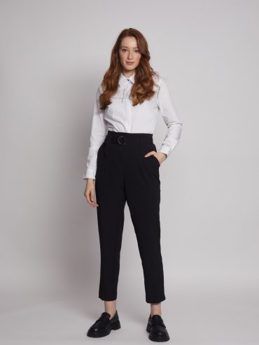Брюки силуэта Slim с поясом 1399₽
