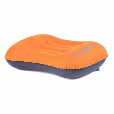 Подушка туристическая надувная Naturehike 42x32x11см оранжевая 1370₽