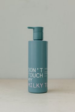 Увлажняющий лосьон с растительными церамидами DONT TOUCH MY SKIN MILKY TONER 250 мл 1900₽