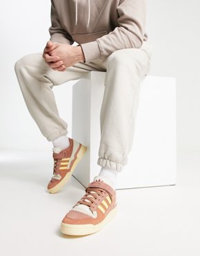 Розовые и кремовые низкие кроссовки adidas Originals Forum 84 Low 13490₽