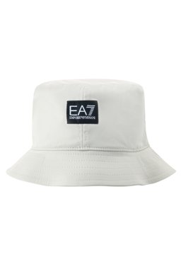 Шапка EA7 10900₽