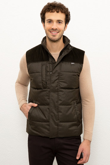 Утепленный жилет мужской U.S. POLO Assn. G081SZ0100ADELON хаки 50