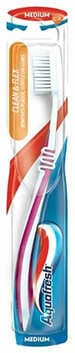 Зубная щетка Aquafresh Clean&Flex