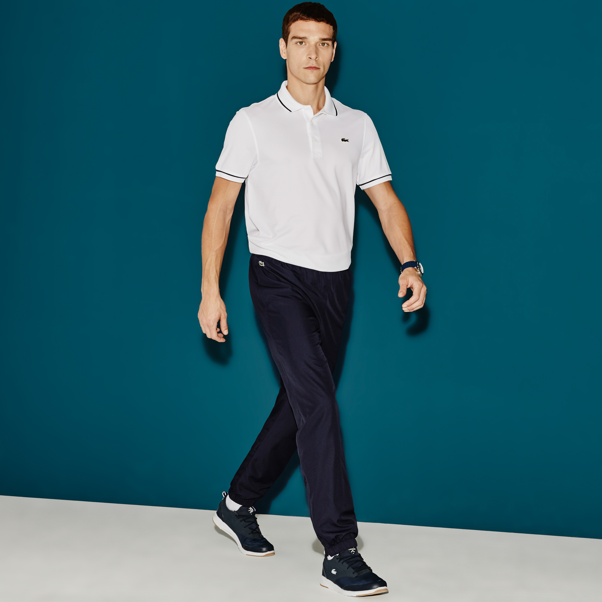 Спортивные штаны Lacoste